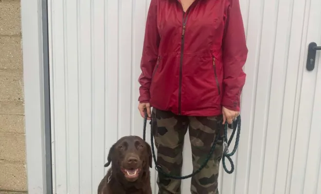 Rika & sa propriétaire - Labrador "Chocolat" - Moreuil